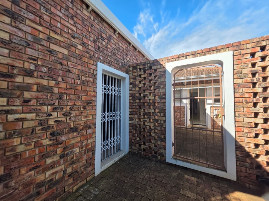 3 Bedroom Property for Sale in Riversbend Eastern Cape